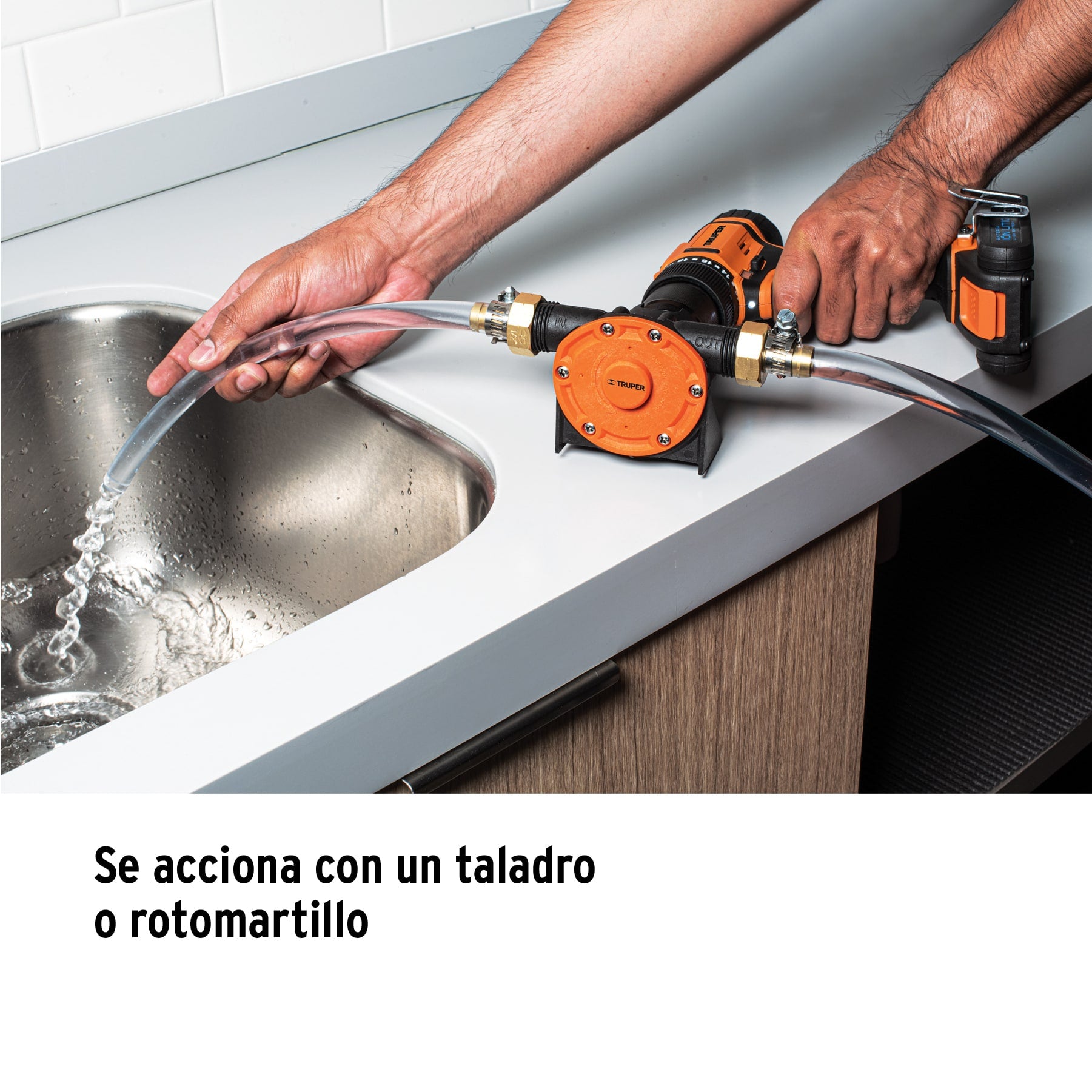 Bomba autocebante para uso con taladro Truper